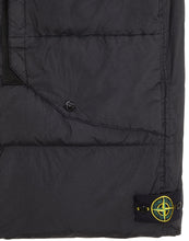 Load image into Gallery viewer, Stone Island G0423 Gilet