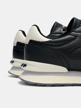 Load image into Gallery viewer, Hoff City Chicago Trainers
