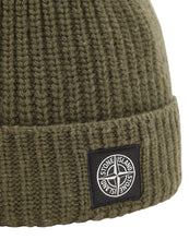 Load image into Gallery viewer, Stone Island N10B5 Beanie
