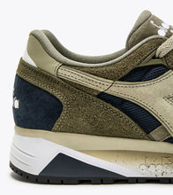 Load image into Gallery viewer, Diadora N9002 Winter Trainer
