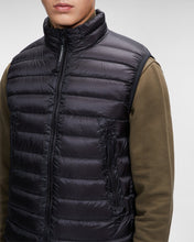 Load image into Gallery viewer, CP Company DD Shell Down Vest

